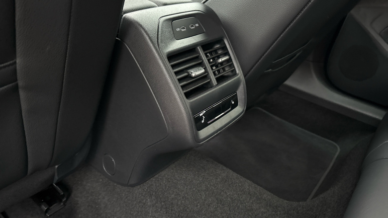 Skoda Superb 2.0 TDI 193 Laurin + Klement 4X4 5dr DSG Diesel Estate